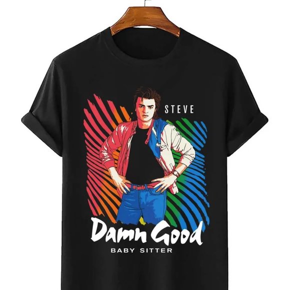 Gildan "Steve Harrington Damn Good Baby Sitter" Unisex T-Shirt / Black M-2XL - Picture 1 of 2